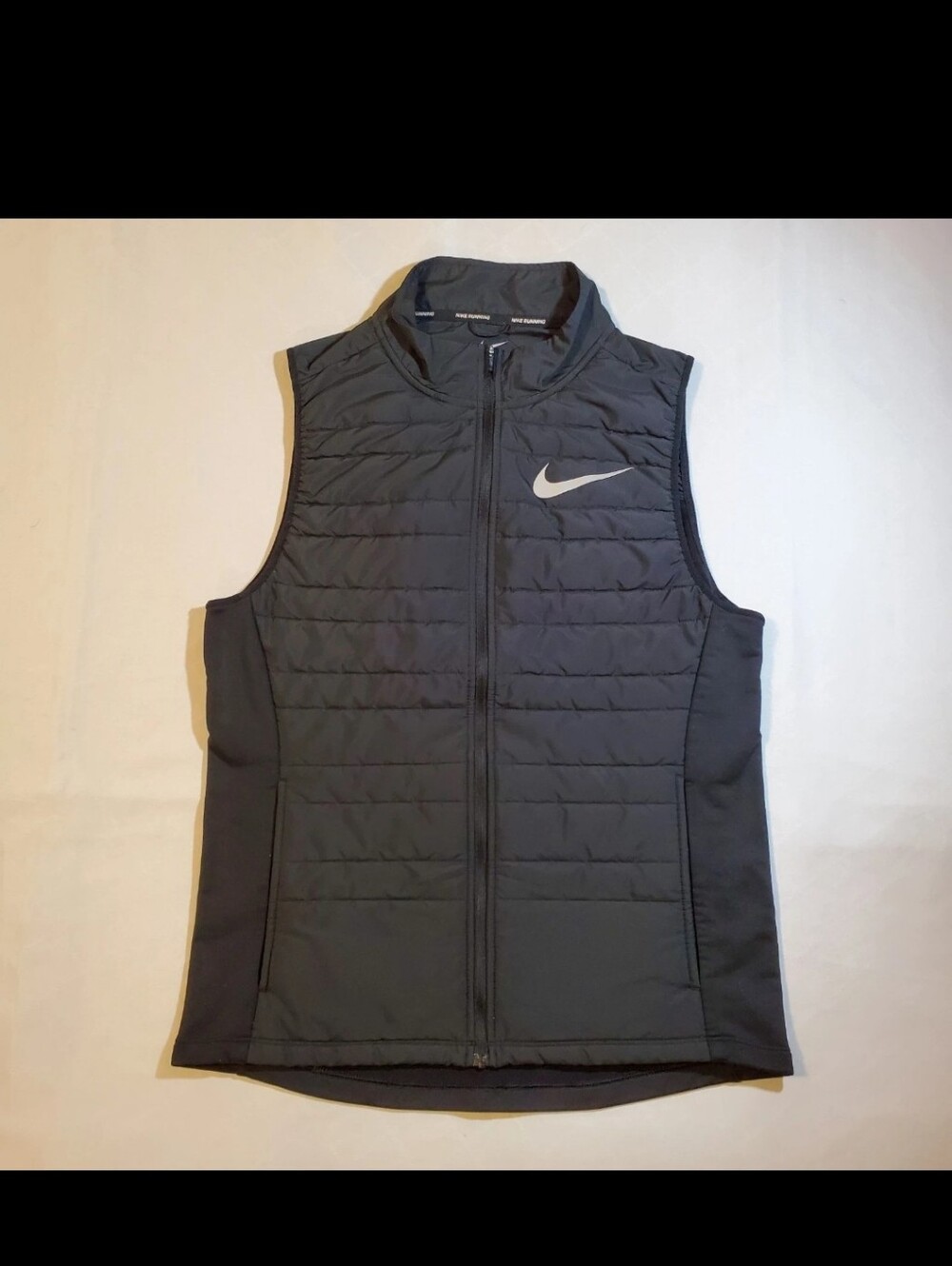 Nike Running Therma FIT Gilet Vest Women Small Synethic Lightweight Bodywarmer